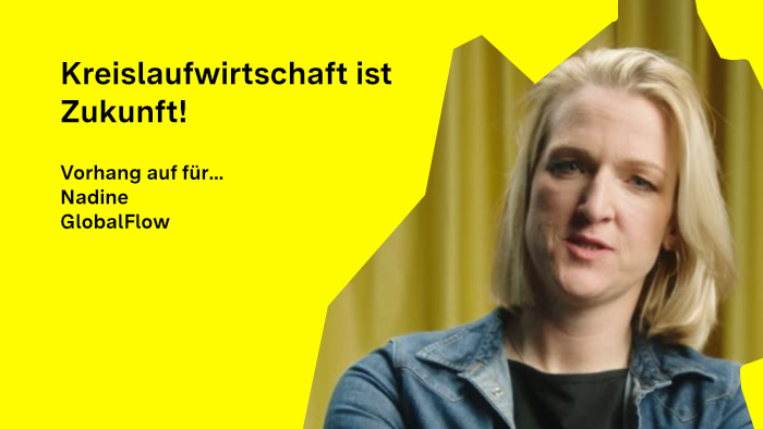 Nadine Speidel schaut in die Kamera, im Hintergrund ist ein Vorhang zu sehen.