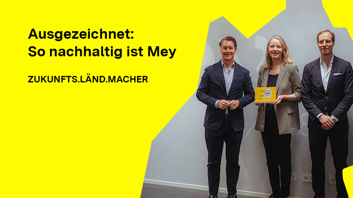 Ministerin Thekla Walker (Mitte) hat das Unternehmen am 6. Juni 2025 als ZUKUNFTS.LÄND.MACHER geehrt und überreichte den Geschäftsführern Matthias Mey (links) und Florian Mey die Auszeichnung.